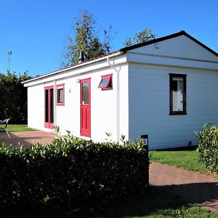 Hofgalow Chalet Op Camping "De Stal" Drijber 외부 사진